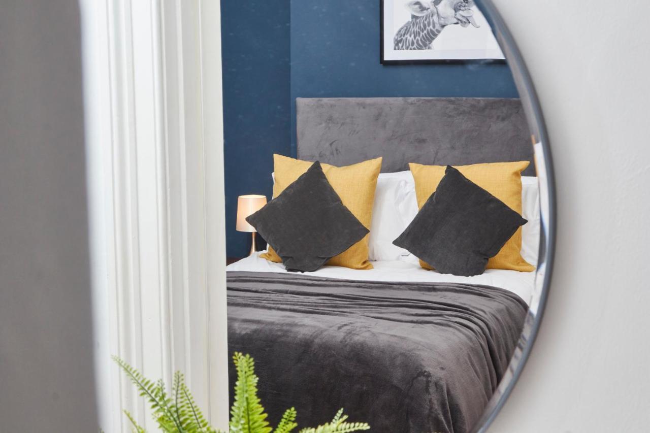 5 Bed House In Leamington Spa Perfect For Contractors With 7 Beds By Purestay - 14 Night Min! ภายนอก รูปภาพ