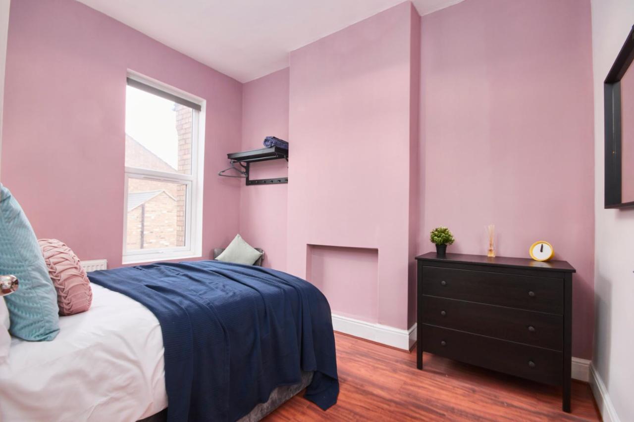 5 Bed House In Leamington Spa Perfect For Contractors With 7 Beds By Purestay - 14 Night Min! ภายนอก รูปภาพ