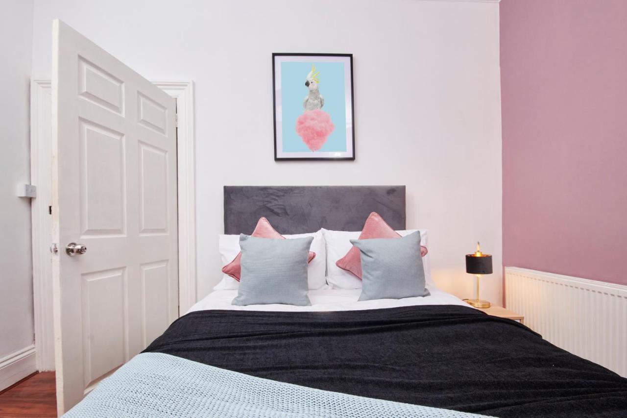 5 Bed House In Leamington Spa Perfect For Contractors With 7 Beds By Purestay - 14 Night Min! ภายนอก รูปภาพ